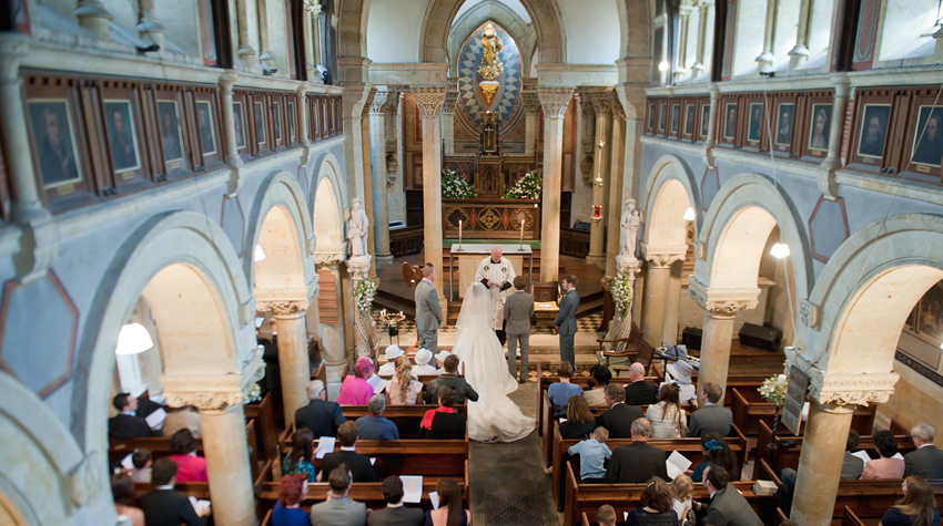 chideock-martyrs-church-wedding